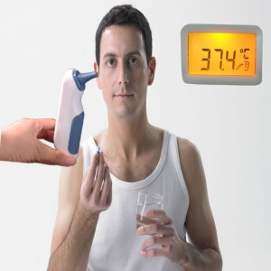 Безконтактен инфрачервен термометър за ухо за незабавно четене за бебешка употреба с предупреждение за треска и температура на околната среда